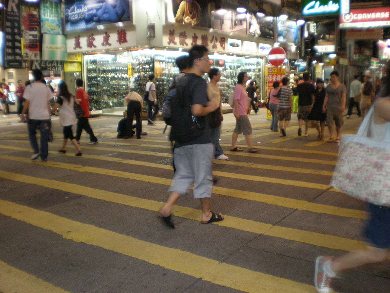 女人街夜晚摊档