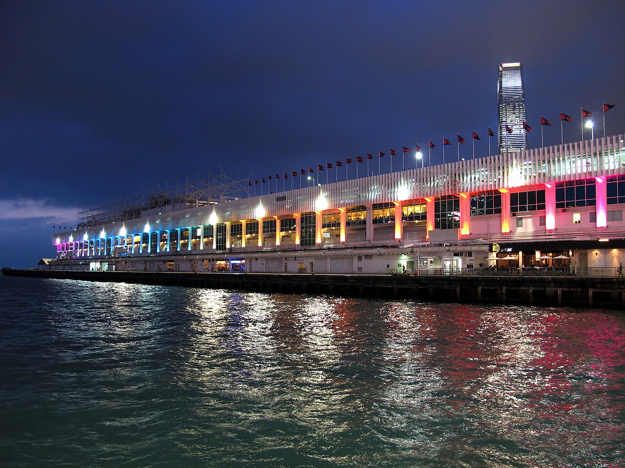 海运大厦黄昏，2012