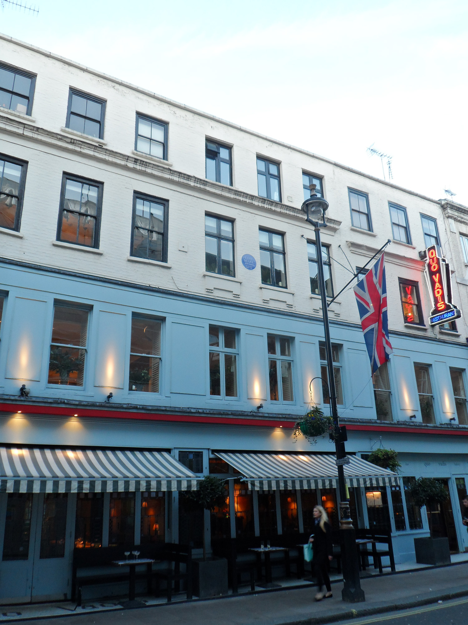 Soho Dean Street 28 号实景